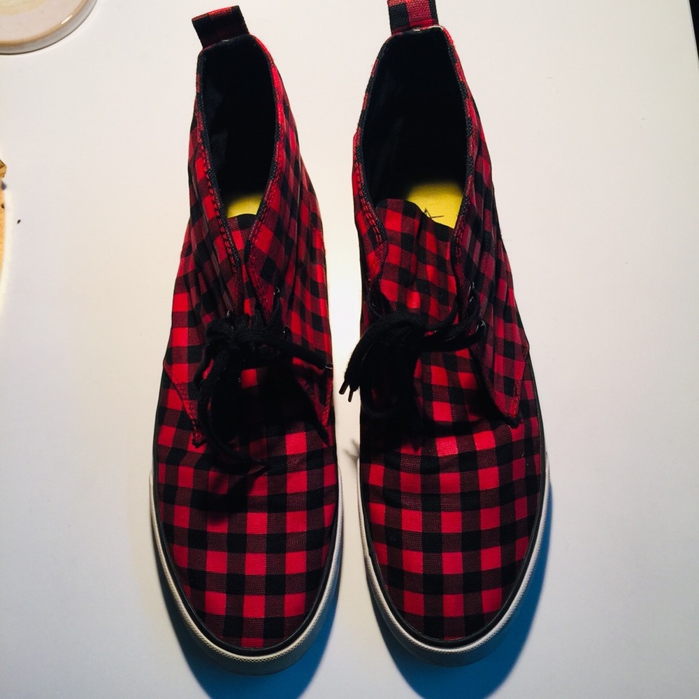 Surface 2 Air Paris Sneaker Size 10